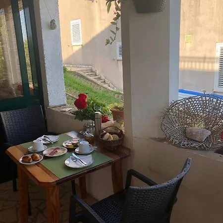Gasthuis Tamara 3*